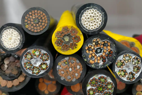 特种电缆有哪些？信昌恒缆柔性拖链电缆选型+机器人电缆厂家全解析